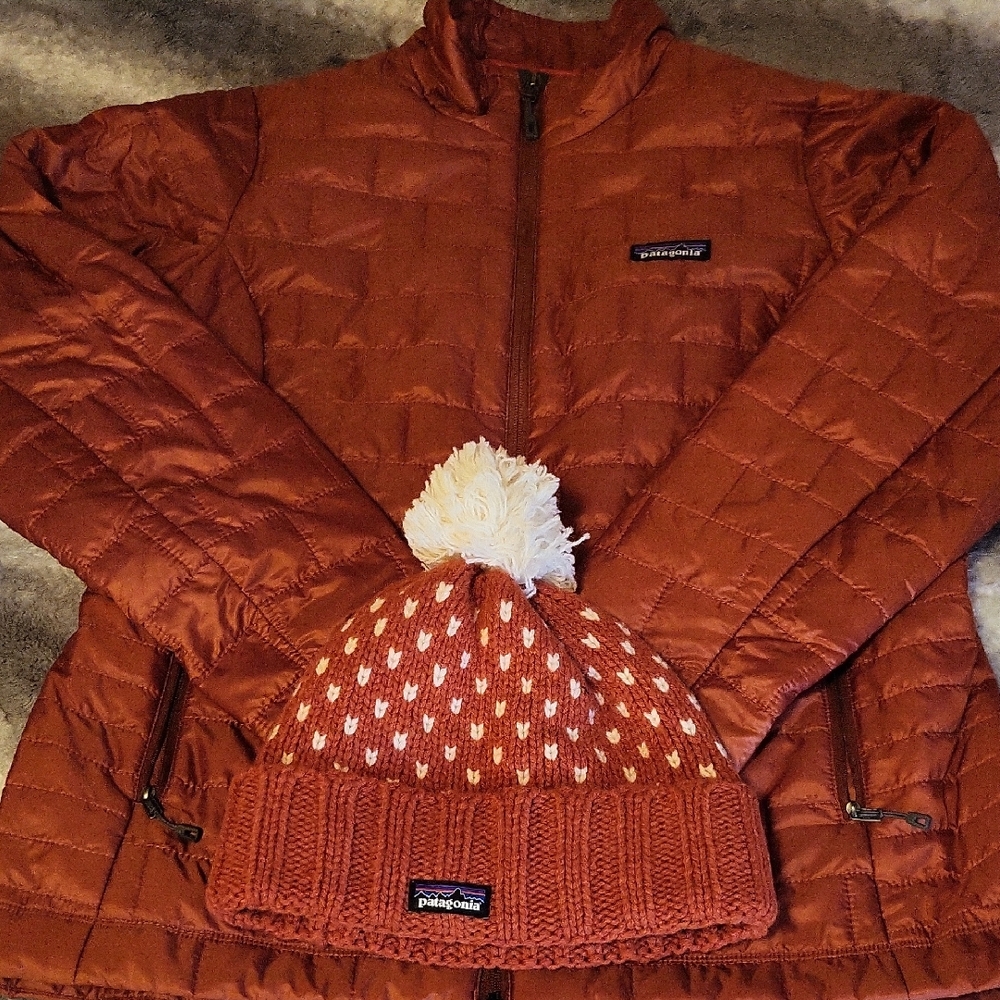 Patagonia Brick Quilted Jacket and Beanie Set